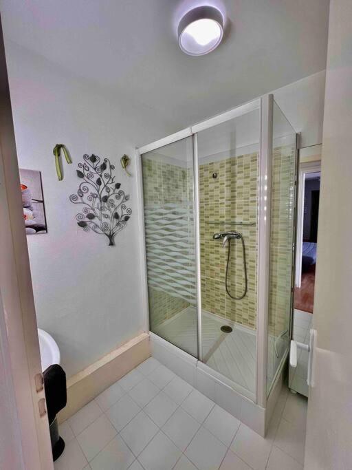 Appartement Sur Le Port. Grandcamp-Maisy Ngoại thất bức ảnh
